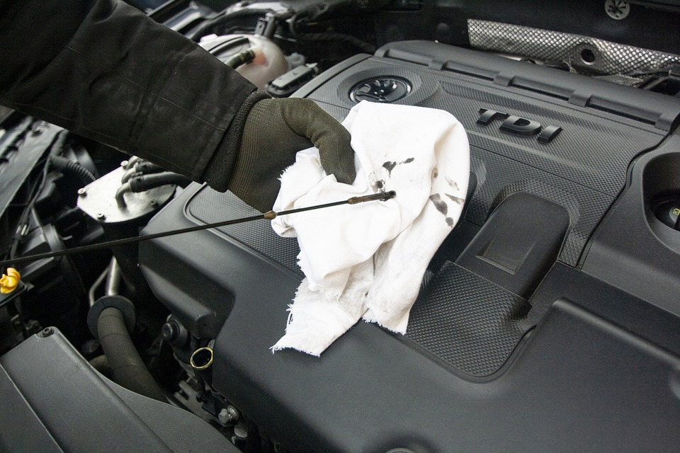 The Causes of Low Oil Pressure in Your Car